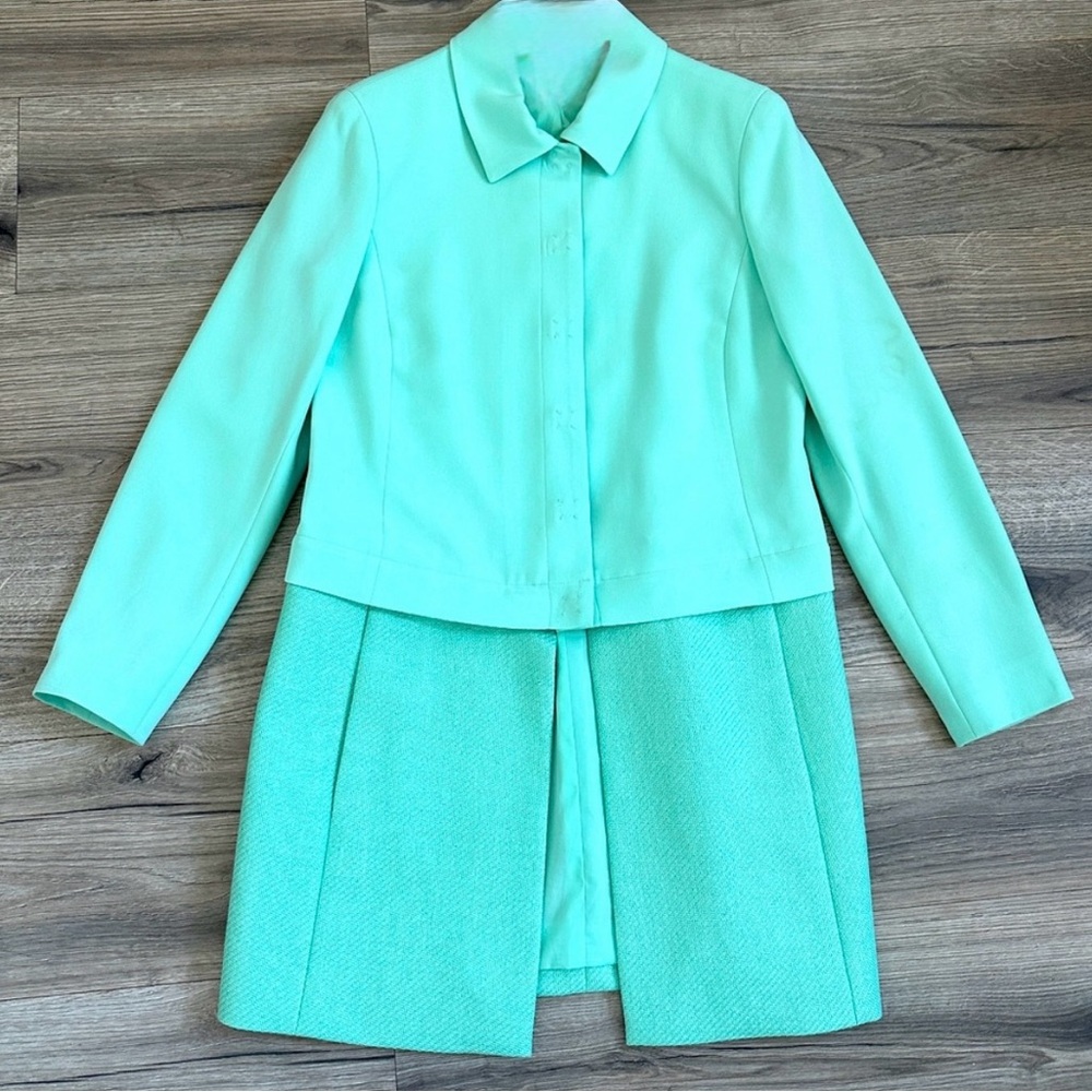 Per Se by Carlisle “Frosted Mint” Skirt Suit Size 4 originally priced @ $645